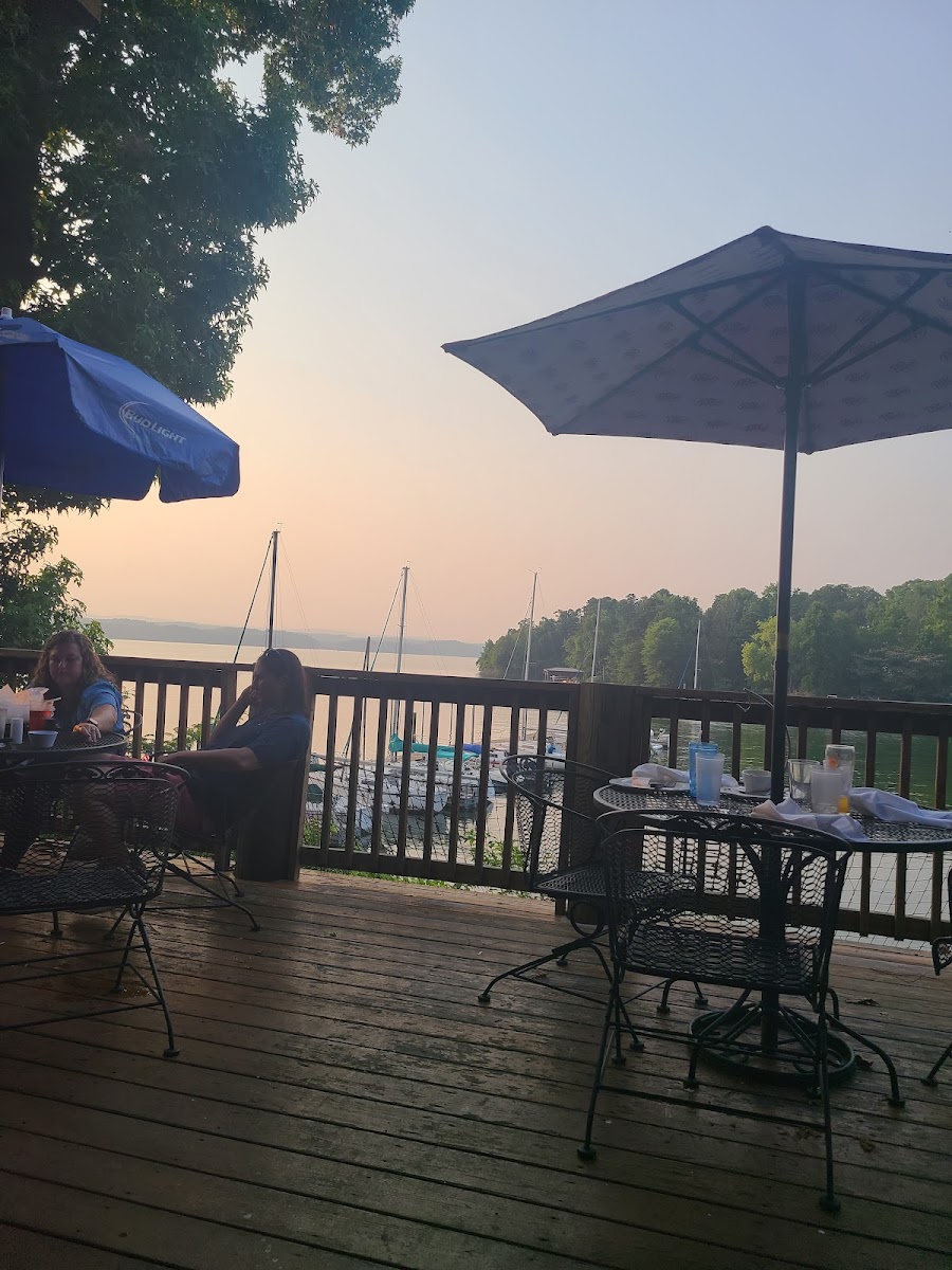 Euchee Grill & Brewhouse